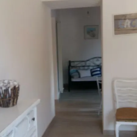 Prima Fila Konukevi Lerici