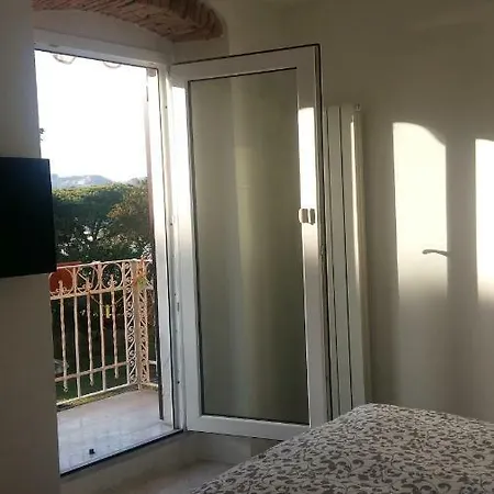 Prima Fila Guest house *